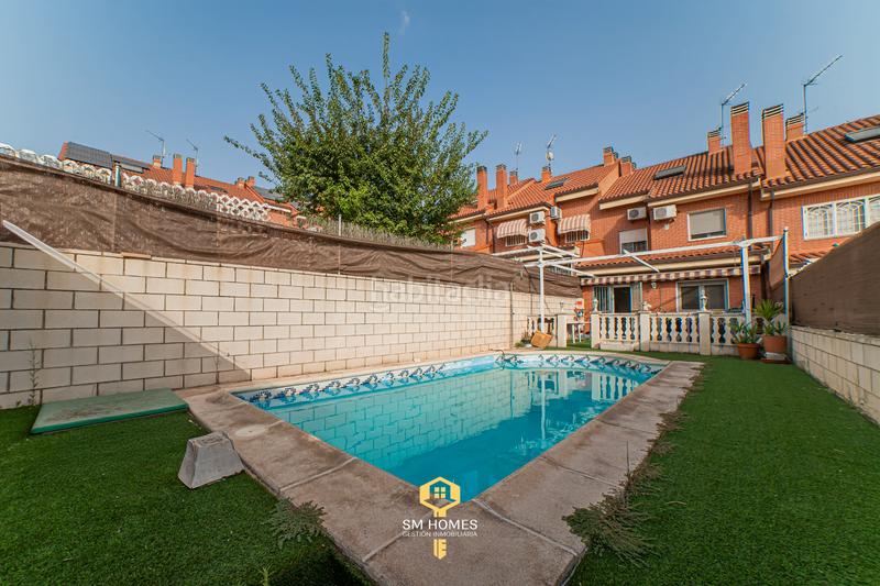 Foto 520eeefe-433d-4fd8-b106-2b5f44af5a8e. Chalet con riscaldamento parcheggio piscina in Mejorada del Campo