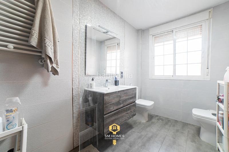 Foto a378677b-e1ff-45f6-85fc-d46fd2a5ebc3. Chalet con riscaldamento parcheggio piscina in Mejorada del Campo