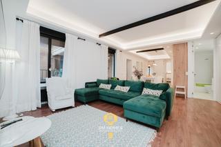 Pis  Calle de la santsima trinidad. sm homes te ofrece este exclusivo y lujoso inmueble en el coraz