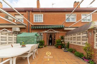 Semi detached house  Avenida de la concordia