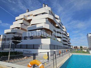 Foto bb4a4d92-8e2d-42b7-b296-22809b2eb9d6. Pis amb calefacció aparcament piscina a El Cañaveral Madrid