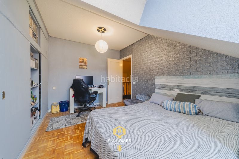 Foto b10bc98b-0cf9-48d5-97e6-53202c827d0c. Dúplex piso en venta en Montserrat-Parque Empresarial San Fernando de Henares