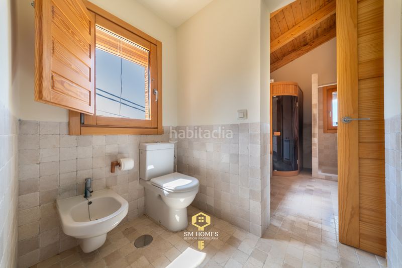 Foto f810487f-d944-43e4-a716-69fbab270b90. Xalet amb xemeneia calefacció aparcament piscina a Navalucillos (Los)