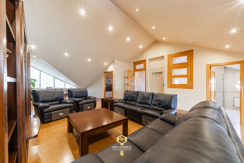 Foto a83ba797-70cc-487d-83fb-af26d5e9138b. Casa aparellada amb calefacció aparcament a Las Conejeras-Eparragal Coslada
