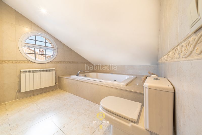 Foto bf0978bb-06d3-47b1-98ce-930b5e30255b. Casa pareada en Las Conejeras-Eparragal Coslada