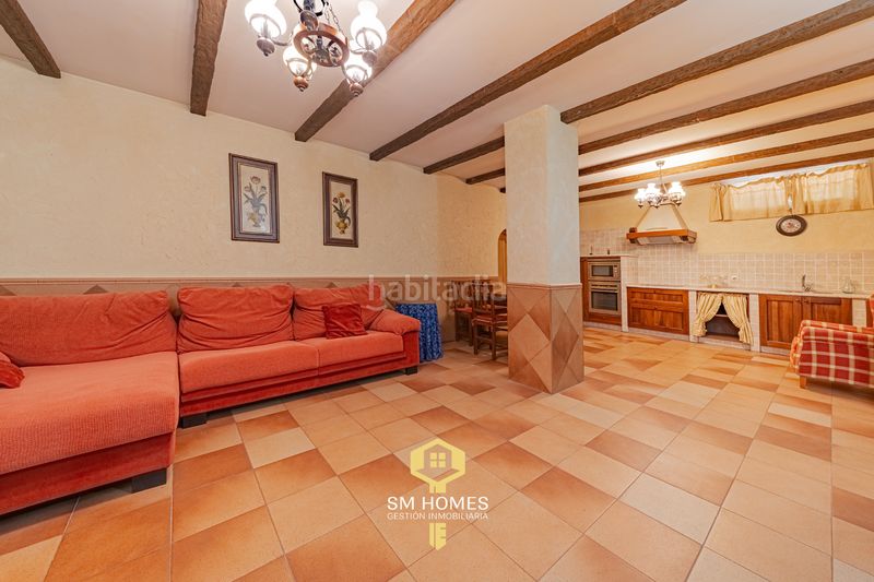 Foto d9008648-07ad-49af-b279-3a865f4abeae. Casa pareada en Las Conejeras-Eparragal Coslada