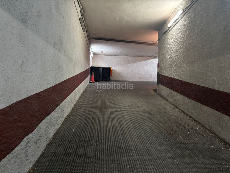 Foto c5b9bfb4-0a58-4b46-a405-342609044f5d. Aparcament cotxe a Almagro Madrid