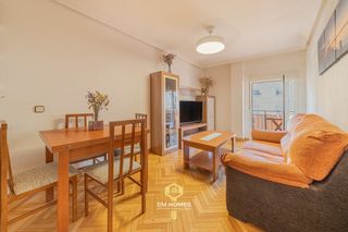 Flat  Calle de luis grasset. Piso en venta en coslada.