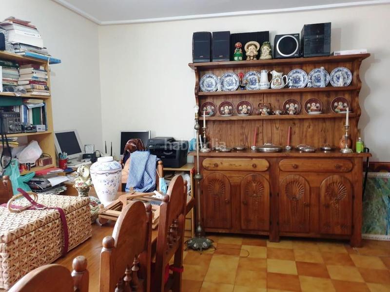 Foto 4997e849-ef56-4e20-b67e-a715077f63de. Casa amb calefacció aparcament piscina a Coles