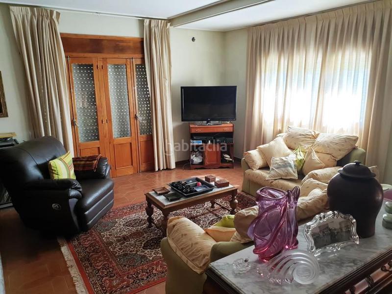 Foto c89539fc-2958-40e4-9211-b1ed12495f6e. Casa amb calefacció aparcament piscina a Coles