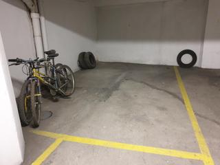 Aparcament cotxe  Rúa bedoya. 24.000 plaza garaje coche pequeño o motos bedoya parque san laza