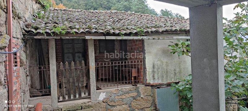 Foto 0c16e5f7-3ab1-4af1-9f70-fb6cf5b8e121. Casa amb calefacció a Peroxa (A)