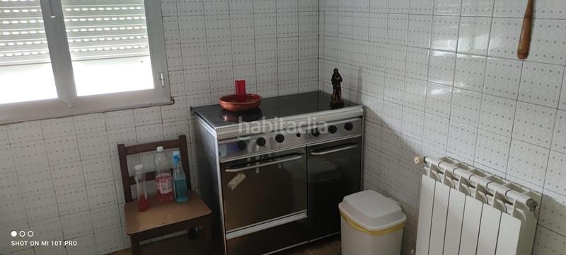 Foto 668b6cec-8cd3-4b9d-bfa2-283fe499f385. Casa 60.000 casa con terreno en os peares en Peroxa (A)