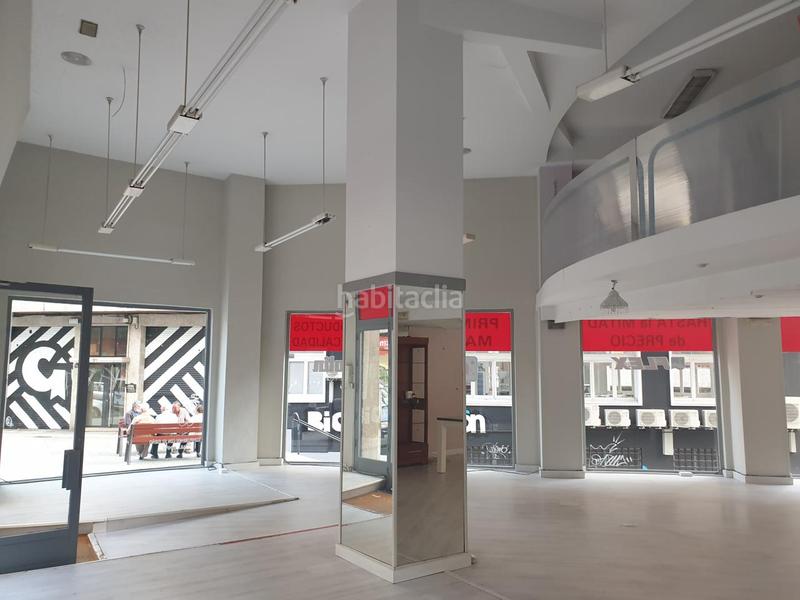 Foto 4b56b470-007f-4e8a-bf7e-8d28a68dbce3. Alquiler local comercial 225m2 local centro orense fachada 30ml en Ourense