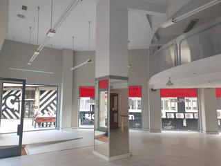 Location Local commercial  Avenida de buenos aires. 225m2 local centro orense fachada 30ml