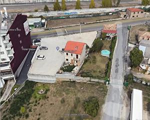 Casa  Estrada vigo-pino. 320.000 casa  326m2 con terreno de 400m2 el pino ourense