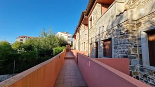 Casa adossada  Fonte de ons-noalla. 240.000 chalet adosado sanxenxo 3 dor. 2 gara. terraza.