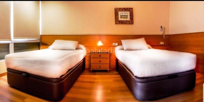 Foto f87d420c-c625-4487-b7d7-55b7ff398b35. Location loft avec chauffage parking dans Coles