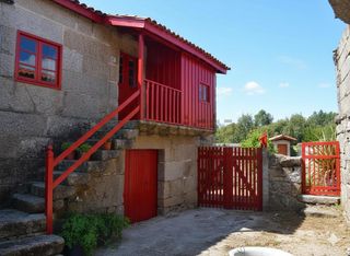 Masia  Penedo. 29.000 casa con terreno san ciprian de viñas ourense