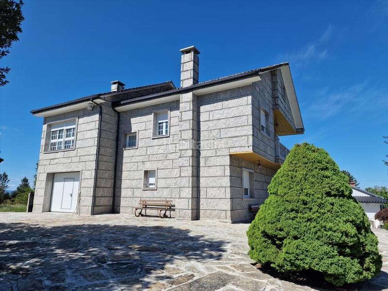 Foto 084d9bc6-0d1c-424e-8425-188bba3af00b. Casa 565.000 chalet con finca de 3.000m2 bus ayto en Ourense