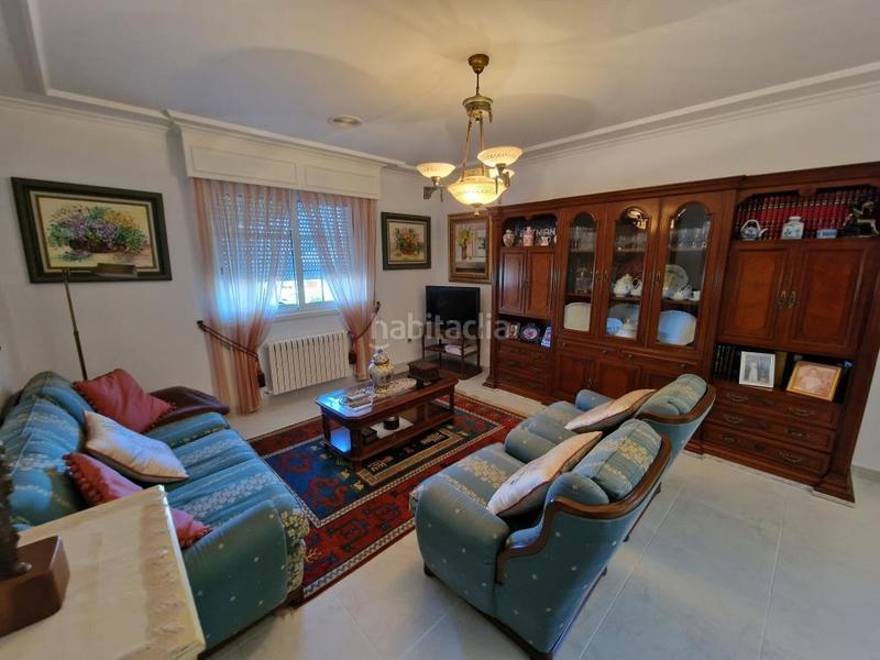 Foto b91abe7d-e677-42a6-a9af-f5f88e101897. Casa 565.000 chalet con finca de 3.000m2 bus ayto en Ourense
