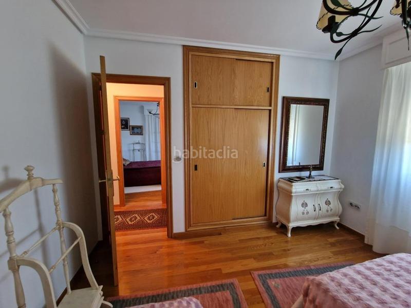 Foto c2246b14-087f-4b8d-8a1b-1f08aa8da41b. Casa 565.000 chalet con finca de 3.000m2 bus ayto en Ourense