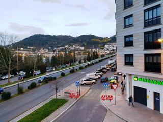Location Appartement  Otero pedrayo. 740 piso 3 dor,2wc, garaje, sin muebles lagunasuniversidad