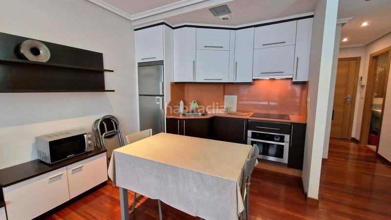 Foto 0d9877a9-d6a4-45bf-9062-fbae7d72b406. Apartamento 175.000 1 dor, garaje, calefac. progreso en Ourense