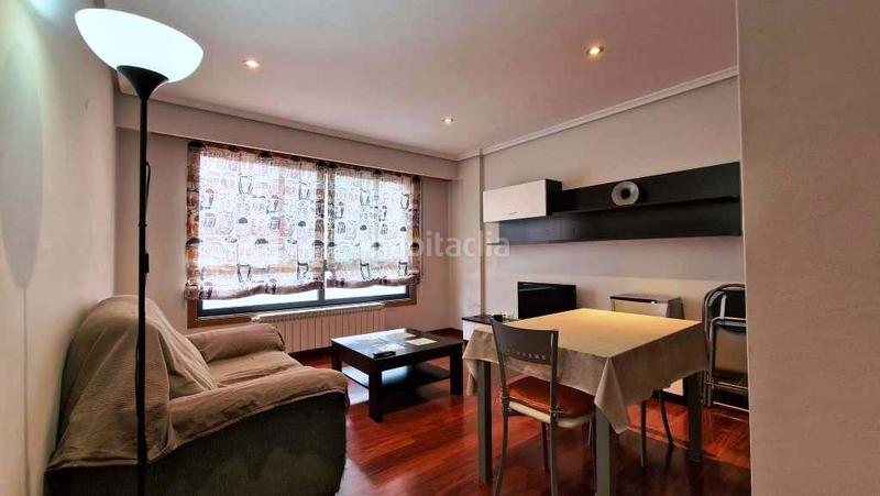 Foto 7b9210b7-0a86-421d-8995-6f7f11d4c843. Apartamento 175.000 1 dor, garaje, calefac. progreso en Ourense
