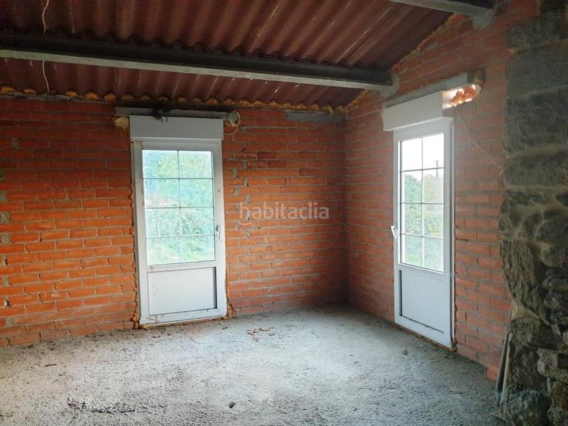 Foto 70a96b9d-4784-499d-ae08-3c745c0ac0c6. Casa amb aparcament a Peroxa (A)