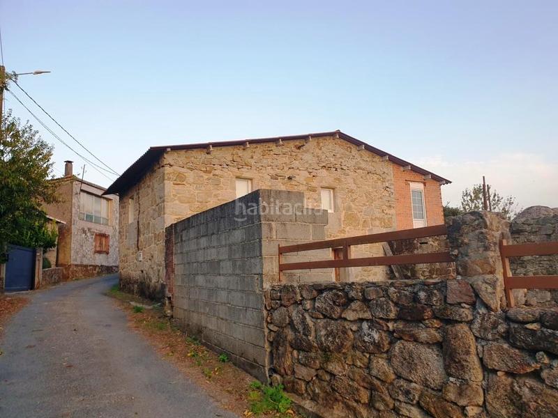 Foto a9ce8054-a54c-486c-b3f8-a232d72a4007. Casa amb aparcament a Peroxa (A)