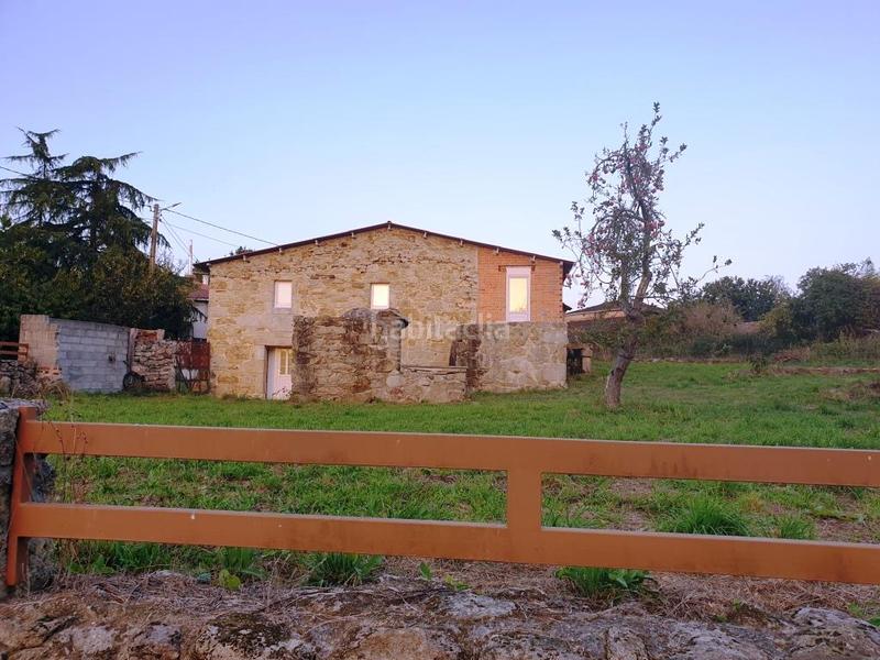 Foto b00f1337-f620-4a0d-9d30-30cea1674c32. Casa amb aparcament a Peroxa (A)