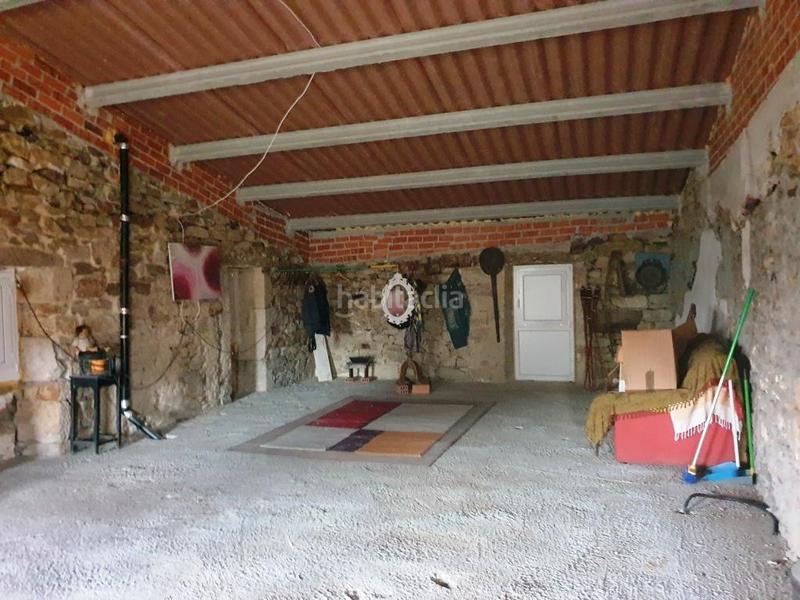 Foto c19ffbba-1f4e-4ea7-bbb4-7f73f2030a87. Casa amb aparcament a Peroxa (A)