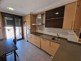 Rent Flat  Rua victoria kent. 750 piso 3 dor. calef. ascen. policia local