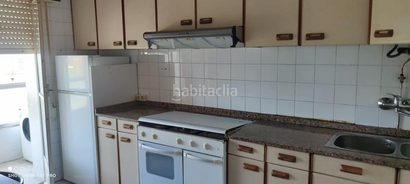 Foto 2402d769-5c3d-4e9d-8255-34e36d32e308. Casa amb calefacció a Universidad Ourense