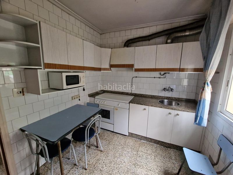 Foto 95afa9c2-55b5-4488-8ac2-c1a2e680ff2d. Casa 169.000 cafeteria con vivienda valdorregueiro en Ourense