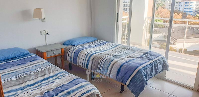 Foto 700fb0cc-b615-4ac0-8693-52d678e3b433. Ático en avinguda pere molas 11 en esta terraza te sentirás como un rey en Salou