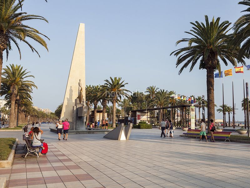 Foto d6d756e1-0b43-4ddf-b9c7-7f70241cb972. Pis a Mar i Camp - Platja dels Capellans Salou
