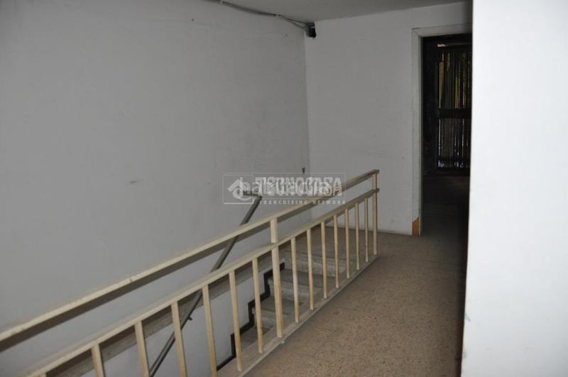 Foto 002040a9-3439-4ea4-b9ca-cfff9754bcaf. Rent business premise in La Verneda - La Pau Barcelona