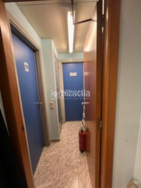 Foto f0ba45b6-fea8-4995-b391-f62a5c2fb1a9. Local comercial a La Verneda - La Pau Barcelona