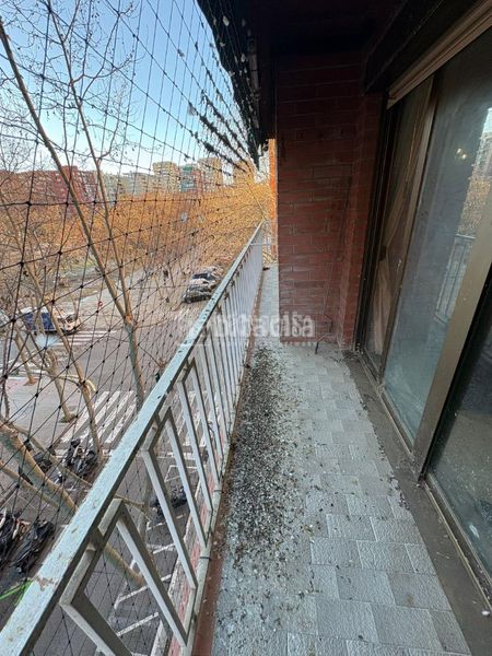 Foto d907df83-81f4-4bbe-8449-2f8345a5a2a4. Pis a La Verneda - La Pau Barcelona