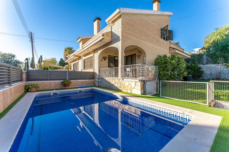 Foto 27b355a5-ec64-4576-a3f0-bbe3e5f3b3da. Chalet avec chauffage parking dans Vilafortuny Cambrils