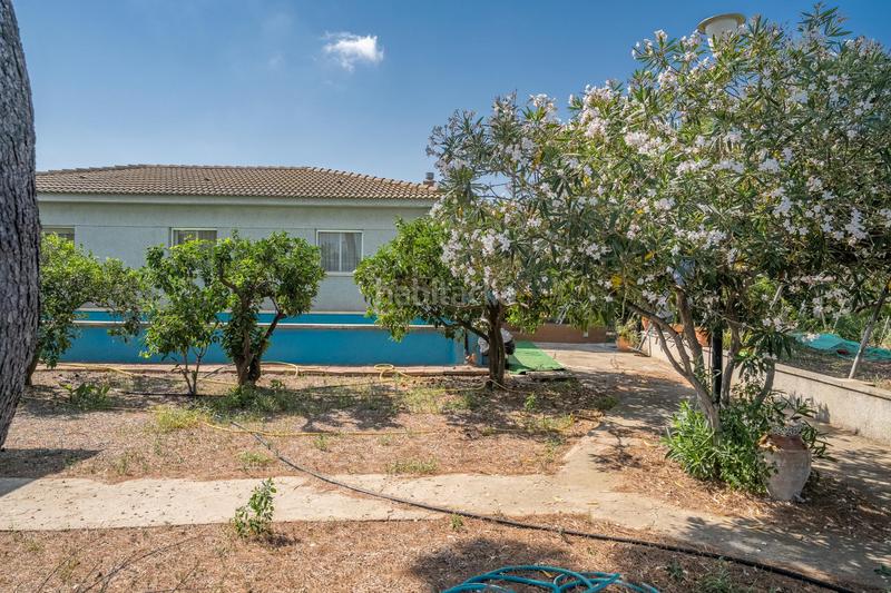 Foto d032f3d6-629a-4d51-a59c-3622816ebedc. Bauernhof mit heizung parking in Riudoms