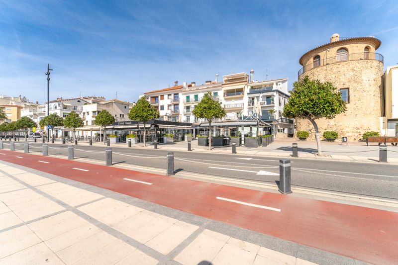 Foto 1c6f29ec-ddf9-45f1-8aed-6056450836f9. Casa adossada amb calefacció aparcament a Regueral - Prat d'en Forés Cambrils