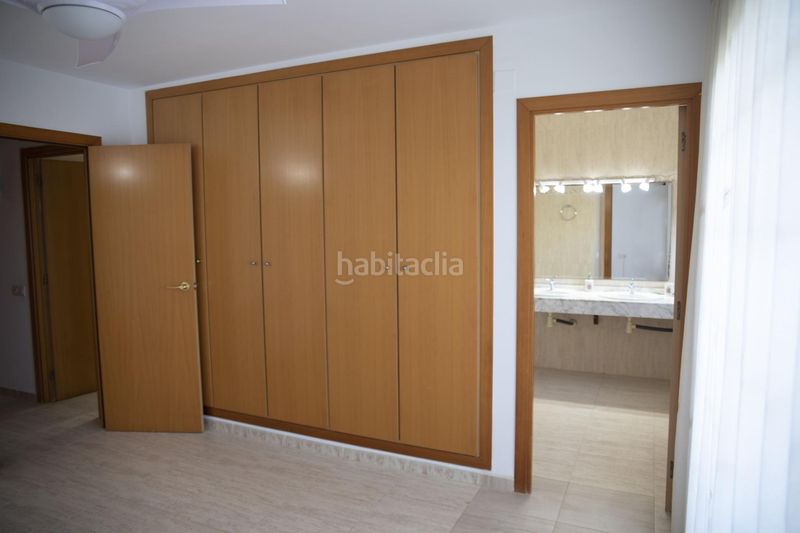 Foto a05799fb-ae23-44e8-ac78-1663372c20e8. Casa adossada amb calefacció aparcament a Regueral - Prat d'en Forés Cambrils