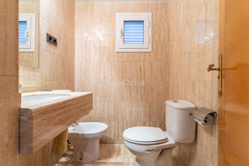 Foto c1242ffb-ab1c-49c1-8113-99994d89e747. Xalet amb calefacció aparcament piscina a Vilafortuny Platja Cambrils