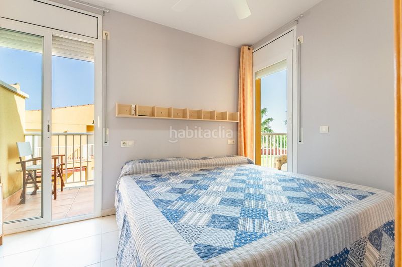 Foto 7b1a4274-ab60-4a6a-b221-2d7036dd9e50. Casa adossada amb calefacció piscina a Centre Miami Platja