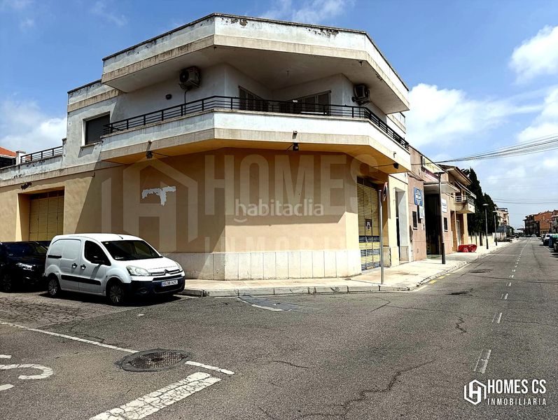 Foto e11726c1-f321-4ae3-a8fc-7ad12720331d. Casa amb aparcament a Poble Mont-roig del Camp
