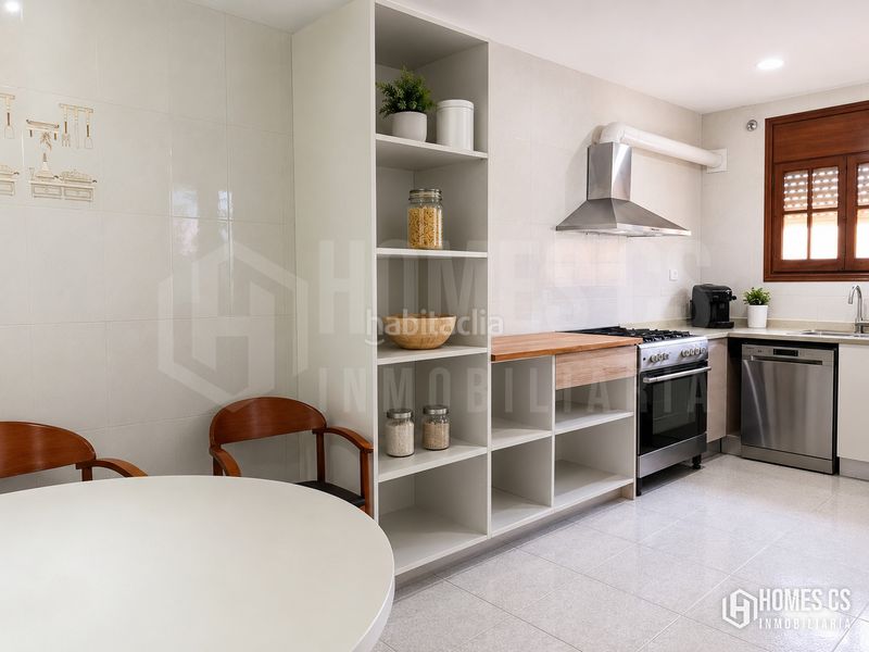 Foto ed2e76fb-d73d-48aa-b05c-7cb4185452f9. Casa amb aparcament a Poble Mont-roig del Camp