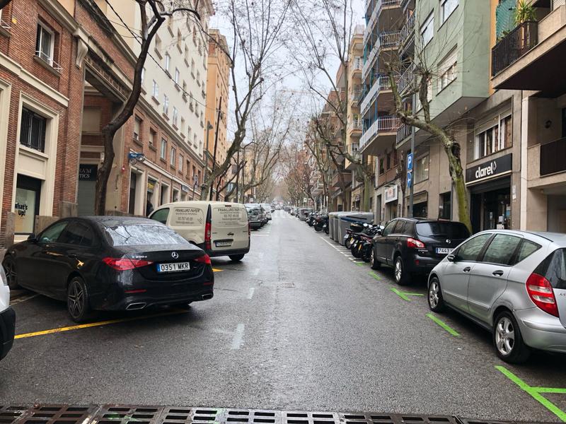 Foto 759f4e54-2e57-4556-a0b7-27058ed27ab9. Local comercial  de 136m2 en Guinardó Barcelona